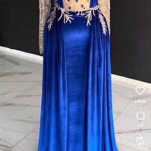 Elegant Blue Velvet Evening Gown